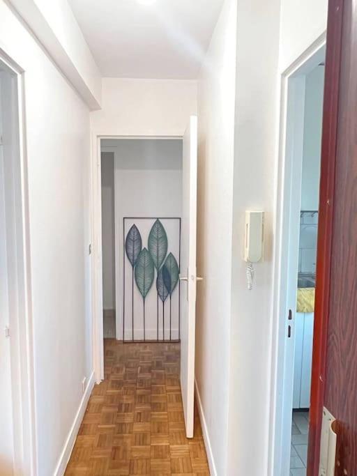 Entiry Apartment, Private Rooms In Paris Exterior foto